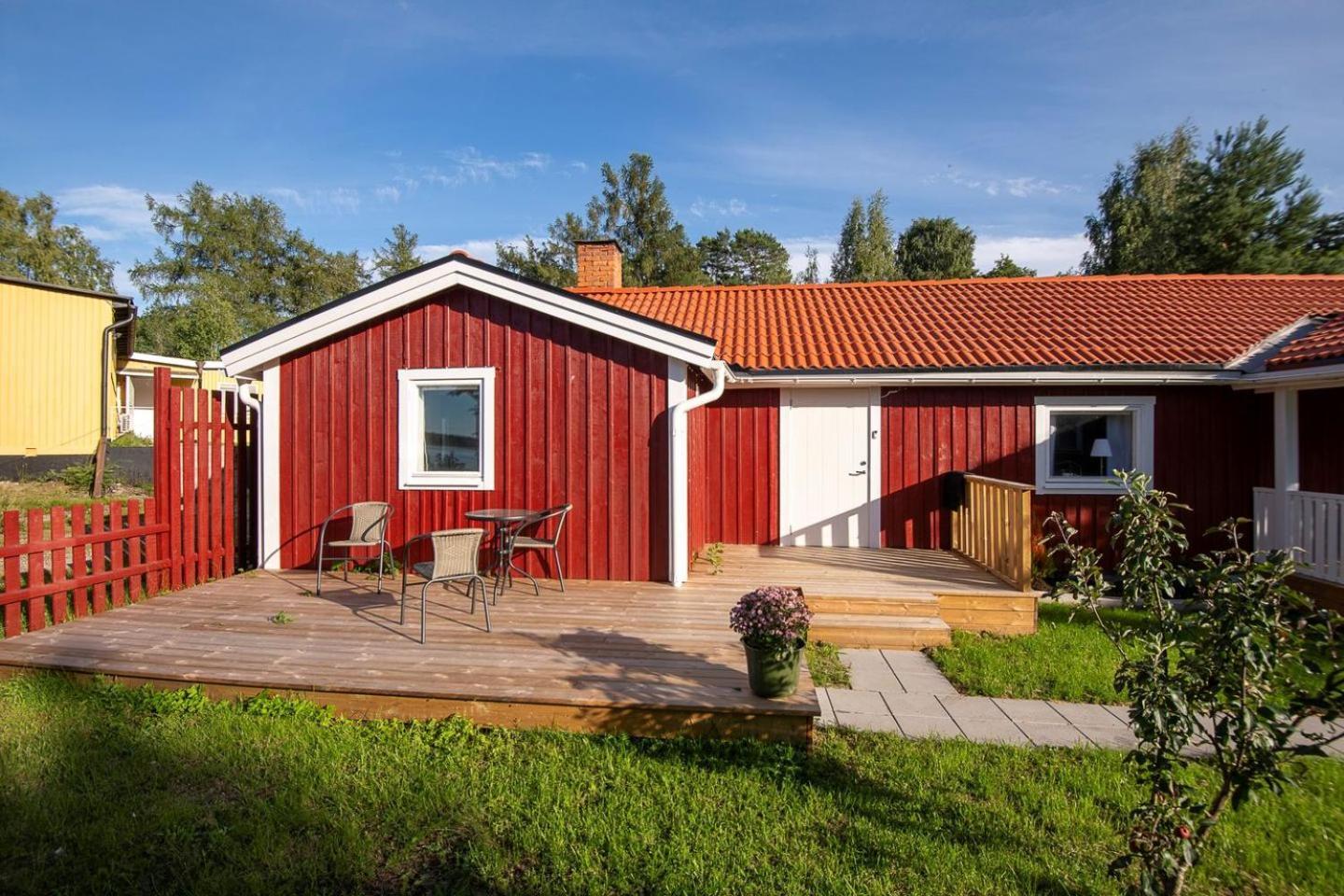 Komplett Laegenhet Med Sjoeutsikt Malmon Exterior photo
